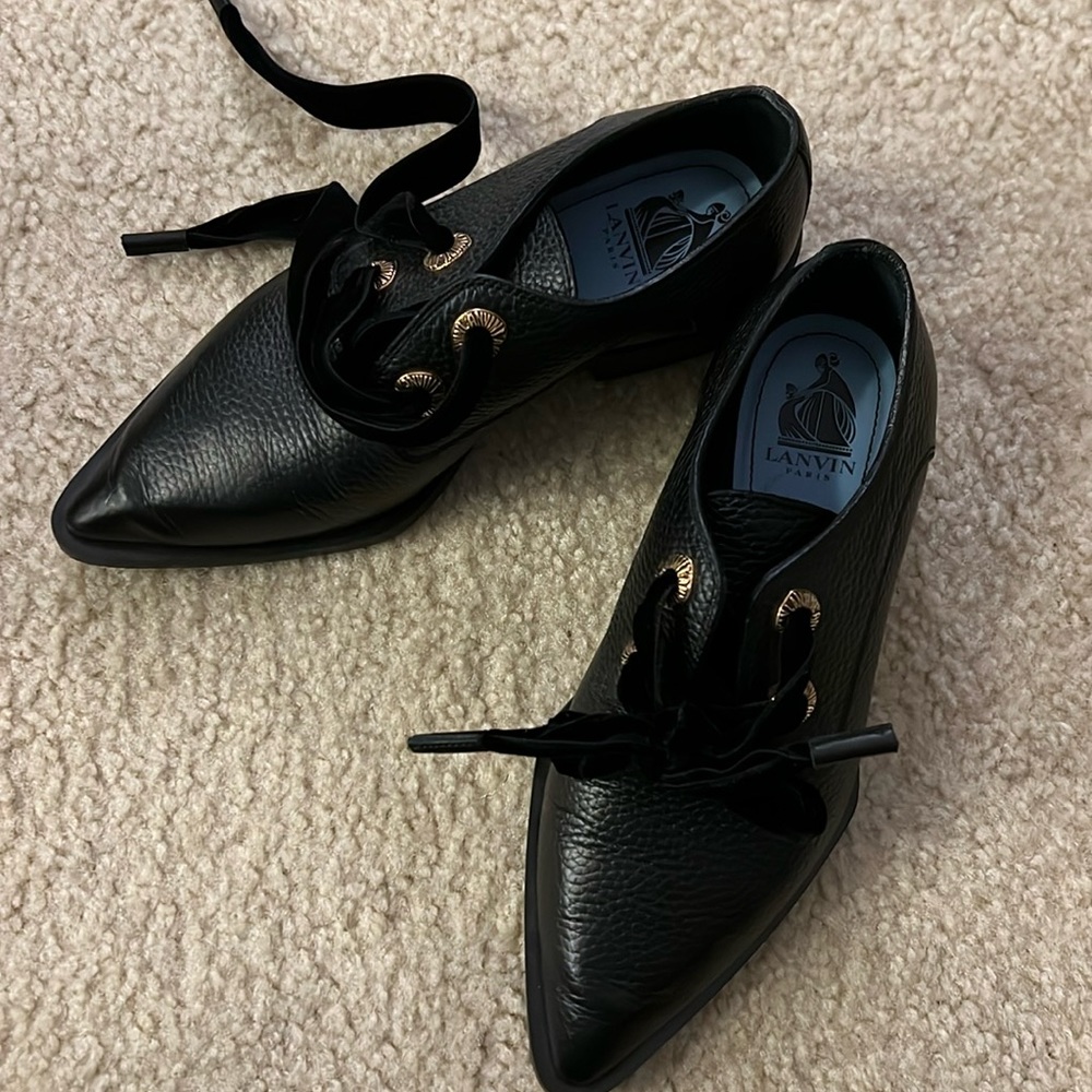 Lanvin Lace-up Oxford leather and velvet